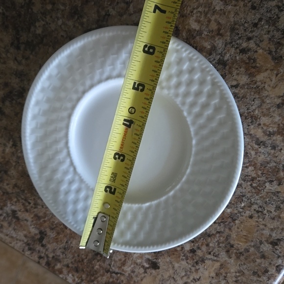 Plates - Picture 4 of 5